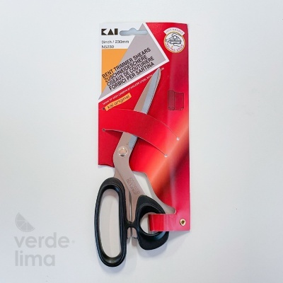 Tesoura de 23cm KAI curva