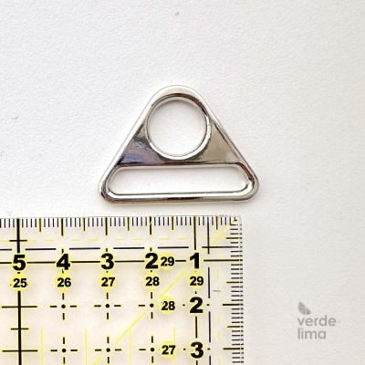 Passador triangular de 30mm