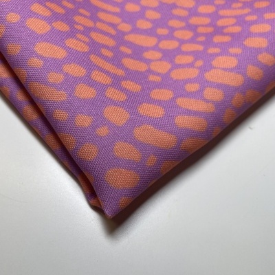RETALHO 35X150CM - MINIMATE IMPERMEÁVEL - SALPICOS LARANJA E LILÁS