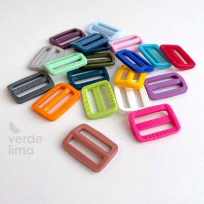 Passador de plástico