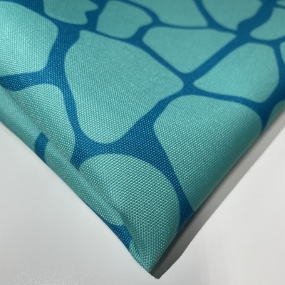 Retalho 134x153cm - Nylon Impermeável - Malhado verde e turquesa