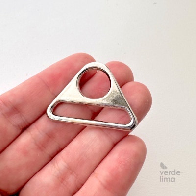 Passador triangular de 30mm