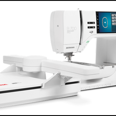 Máquina de Bordar BERNINA 700 Pro