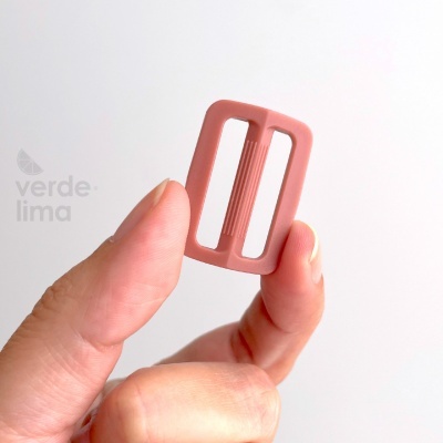 Passador de plástico