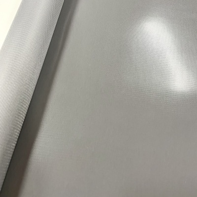 Retalho 40x140cm - Tela plastificada brilhante - Cinzento