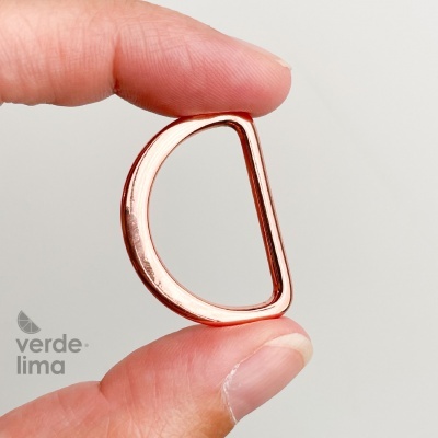 Argola meia lua premium de 25mm