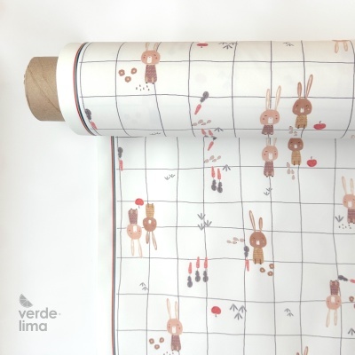 Tecido raincoat - Coelhinhos na horta