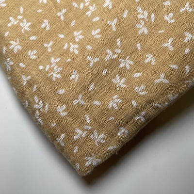 Retalho 26x145cm - Musselina - Folhagens em fundo ocre