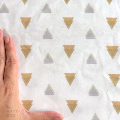 Retalho 50x150cm - Savana baby - Triângulos no céu