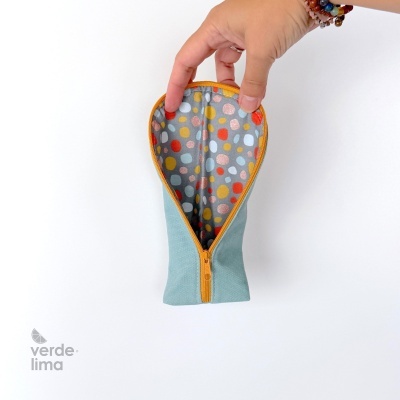 Estojo meia lua - Canvas azul