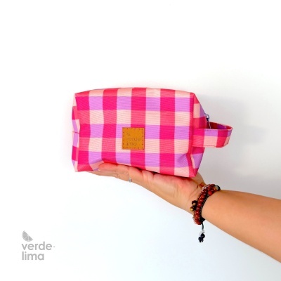 Necessaire box - Xadrez rosa e lilás