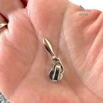 Cursores de fecho zipper malha 3 - Lágrima