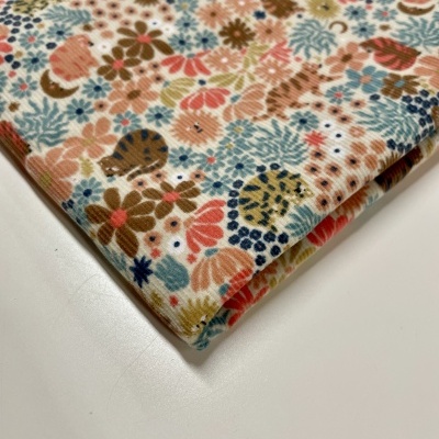 Retalho 40x150cm - BOMBAZINE ESTAMPADA - ANIMAIS E FLORES