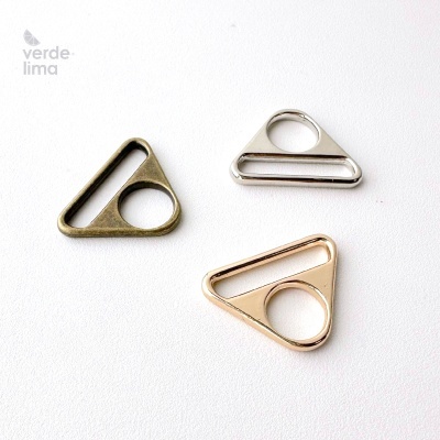 Passador triangular de 25mm