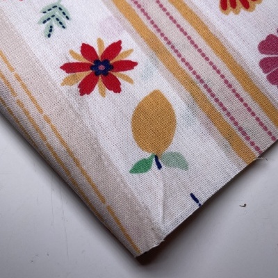 Retalho 22x150cm - Tecido de Algodão - Riscas com flores e frutas