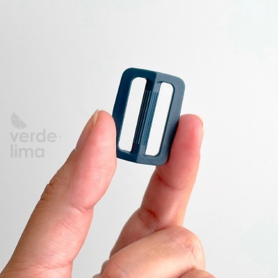 Passador de plástico