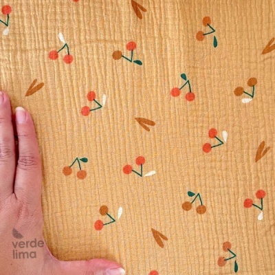 Musselina - Cerejas fundo ocre