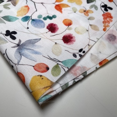 Retalho 19x150cm - Tecido de Algodão - Estampado digital - Flores de outono