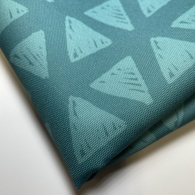 Retalho 34x144cm - Nylon Impermeável - Triângulos fundo petróleo