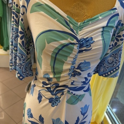 Vestido&#x20;Midi&#x20;Tropical&#x20;Azul&#x20;&amp;&#x20;Branco