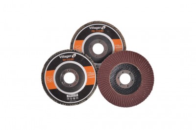 Três discos abrasivos Villager para ferramentas sobre fundo branco