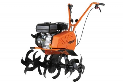 Motoenxada laranja e preta com motor a gasolina e lâminas rotativas