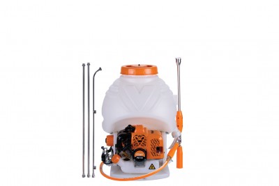 Pulverizador motorizado de mochila com reservatório branco e motor laranja