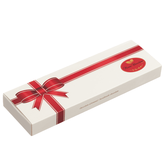 Maria Chocolate Caixa 5 Bombons Sortidos Chocolate Fabrico Artesanal Caixa branca de chocolates com fita e laço vermelhos desenhados