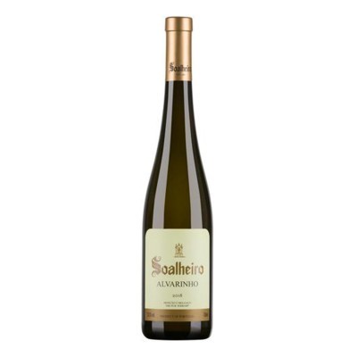Garrafa de vinho Soalheiro Alvarinho 2018 com rótulo branco e dourado