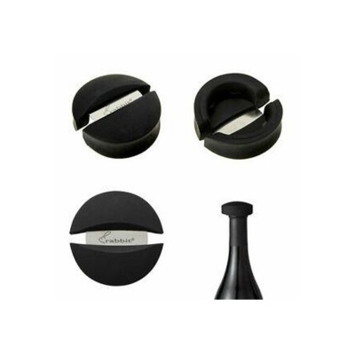 Selos para garrafas de vinho pretos com faixa metálica prateada e texto 'rabbit'