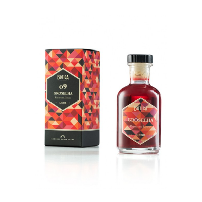 Licor Botica 09 Groselha em garrafa pequena com rótulo geométrico vermelho e caixa correspondente
