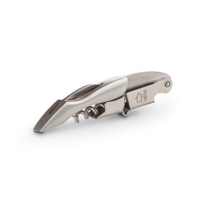 Saca-rolhas metálico prateado com alavanca e espiral