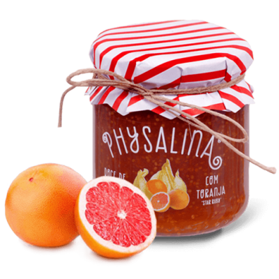 Frasco de compota com tampa vestida a riscas vermelhas e brancas com laço, ao lado de toranja inteira e cortada