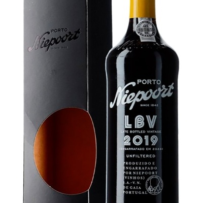 Garrafa de vinho do Porto Niepoort LBV 2019 com caixa preta