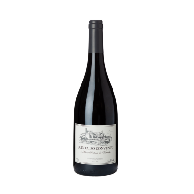 Garrafa de vinho tinto Quinta do Convento com rótulo branco e texto preto