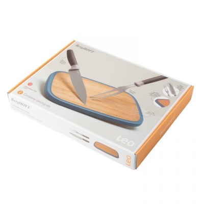 Conjunto de cozinha BergHOFF com tábua de bambu azul e faca num pacote branco e laranja
