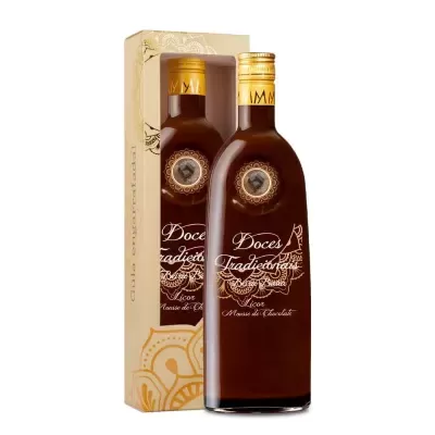 Garrafa marrom de licor Doce Tradição com caixa creme decorativa