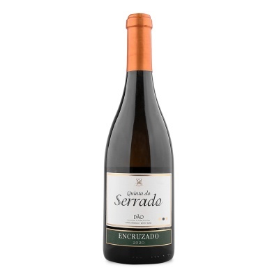 Garrafa de vinho Quinta do Serrado, Encruzado 2020, fundo branco
