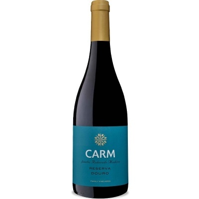Garrafa de vinho tinto com rótulo azul e rolha dourada