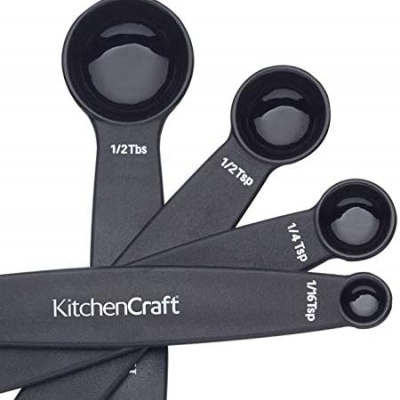 Conjunto de colheres medidoras KitchenCraft pretas com medidas brancas