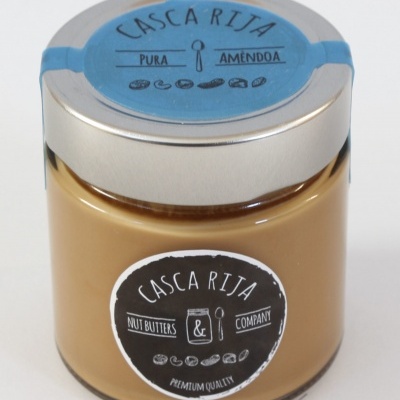 Frasco de manteiga de amendoim CASCA RIJA com rótulos azul e preto