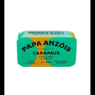 Lata de conserva de carapaus verde e amarelo com texto preto