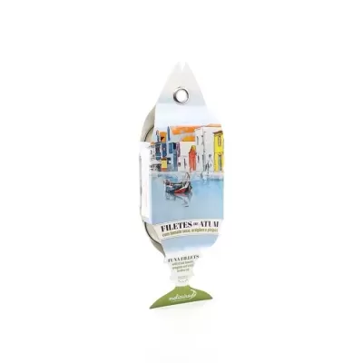 Embalagem triangular de filetes de atum com ilustração náutica colorida
