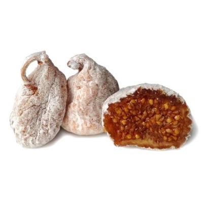 Três figos secos, dois inteiros e um cortado ao meio, com cobertura esbranquiçada