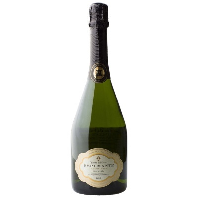 Garrafa de espumante com rótulo branco e detalhes dourados