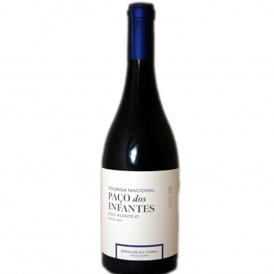 Garrafa de vinho Touriga Nacional Paço dos Infantes com rótulo branco