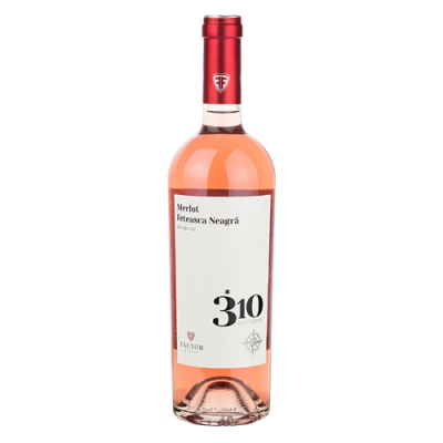 Garrafa de vinho rosé Merlot e Feteasca Neagră com rótulo branco e tampa vermelha.