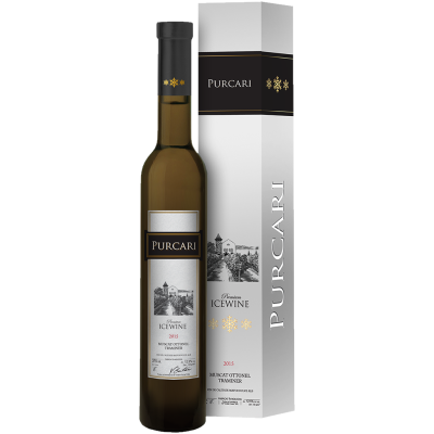 Garrafa de vinho Purcari Icewine 2015 ao lado da caixa