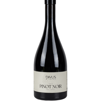 Garrafa de vinho tinto com rótulo branco e texto DIVUS PINOT NOIR SELEC ROSU