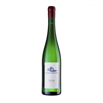 Garrafa de vinho branco Crama Mirceşti Riesling com rótulo branco e cápsula vermelha